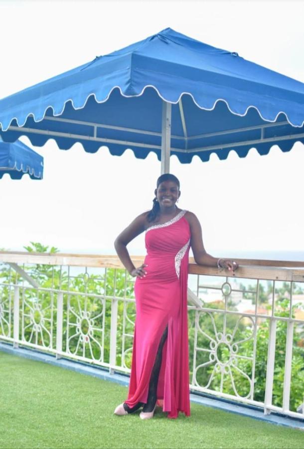 Big Apple Hotel Montego Bay Exterior photo
